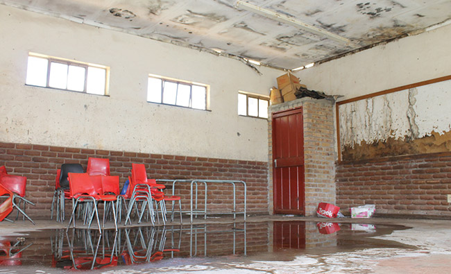 Hlalelani school on the brink of collapse