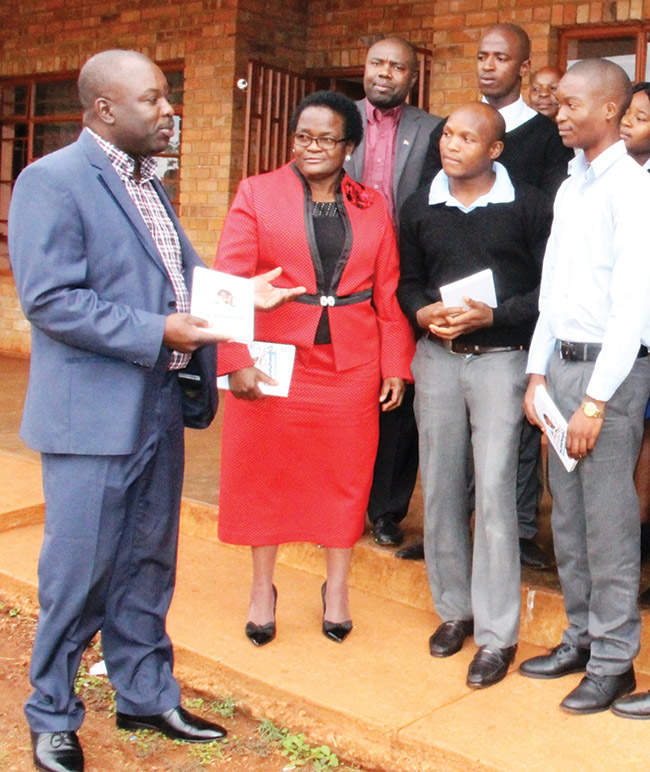 Former pupils assist in developing Phaswana School