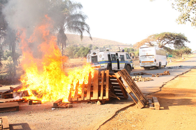Five houses destroyed as Lwamondo youth go on the rampage
