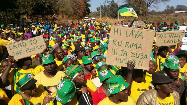 Valdezia residents demand land from Evangelical Presbyterian Church
