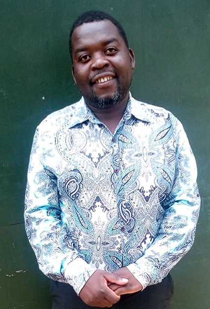 Khathu Mufamadi - woodcarver of our times