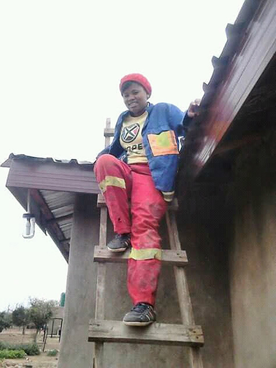 Sefilara climbs her way to the top of the roofs