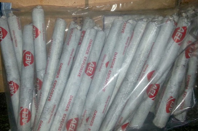 Zim-woman nabbed at border over explosives
