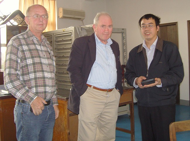 Prof delivers paper at conference in China